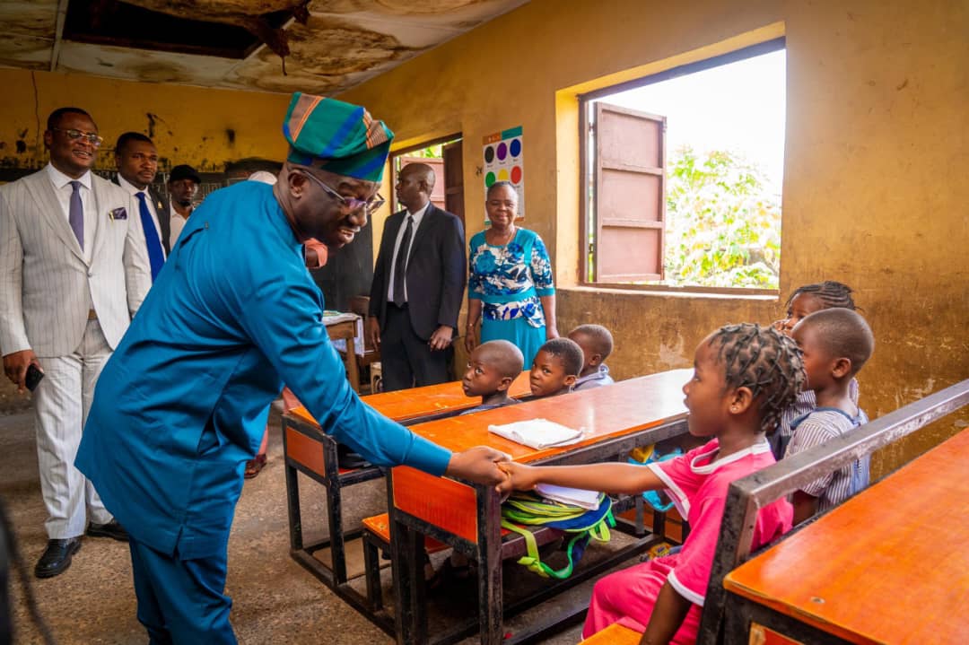 Okpebholo Alarmed By Dilapidated School Structures As He Embarks On Inspection, Thumbs Down For Obaseki’s EdoBest