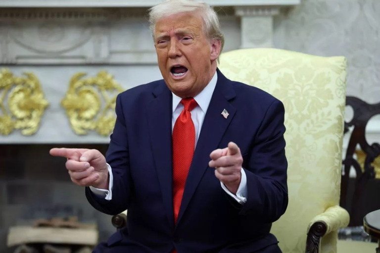  Donald Trump Threatens to Withdraw US From Ukraine Peace Talks If Deal Proves Difficult