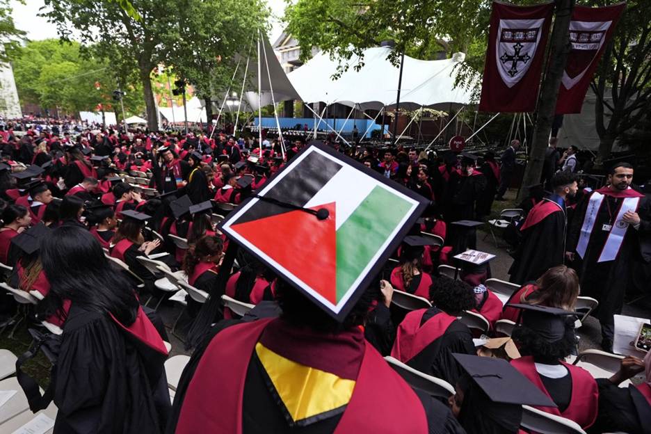 Donald Trump Stops Harvard Enrolling International Students