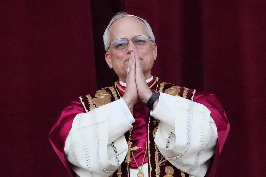 Pope Leo XIV Emerges First American Pontiff