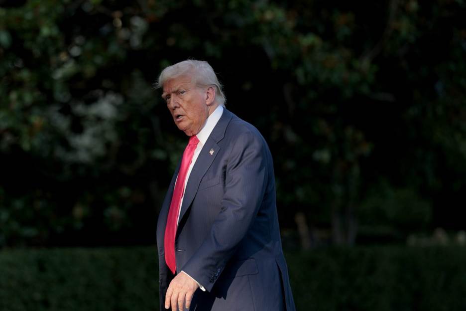 Donald Trump Attacks His Own Supporters Over Jeffrey Epstein Interest Donald Trump Attacks His Own Supporters Over Jeffrey Epstein Interest