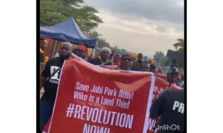 Sowore Leads Hundreds Of Abuja Protesters On ‘Save Jabi Lake’, Condemns Alleged Land Grabbing By FCT Minister Wike