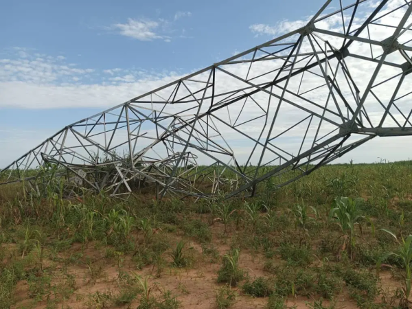 Vandals Destroy TCN Transmission Towers Throwing Bayelsa, Rivers into Darkness