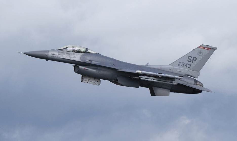 US Sending F-16, F-22, F-35 Jets to Middle East Amid Iran-Israel Conflict